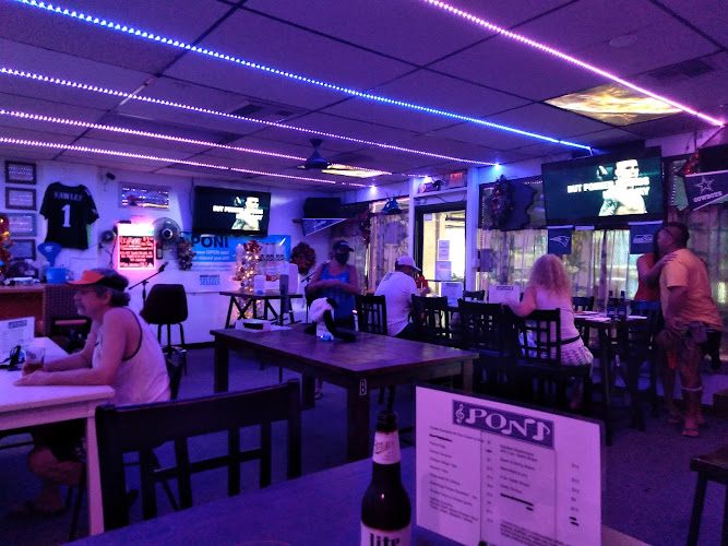 PONI LOUNGE